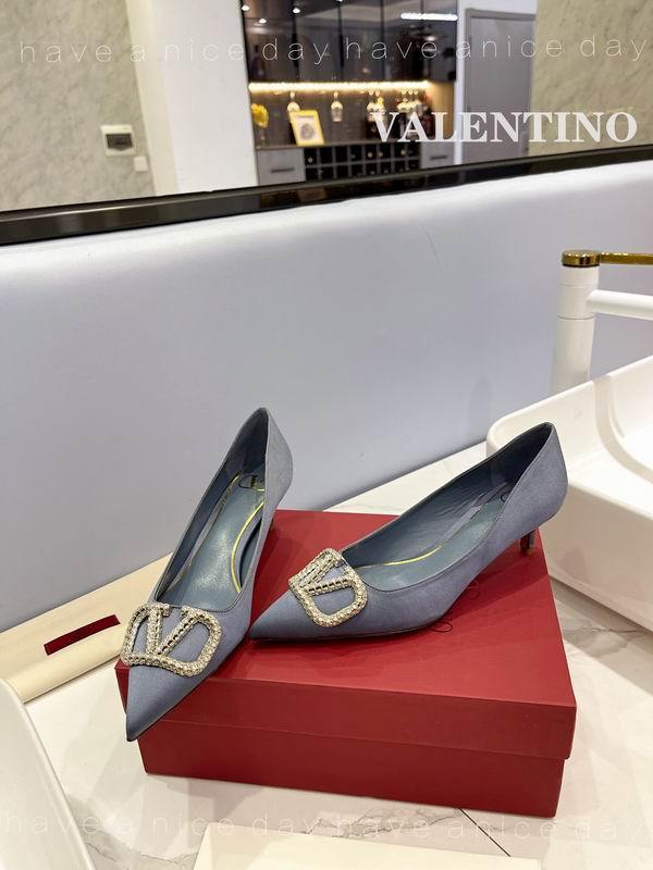 Valentino Women's Shoes 550